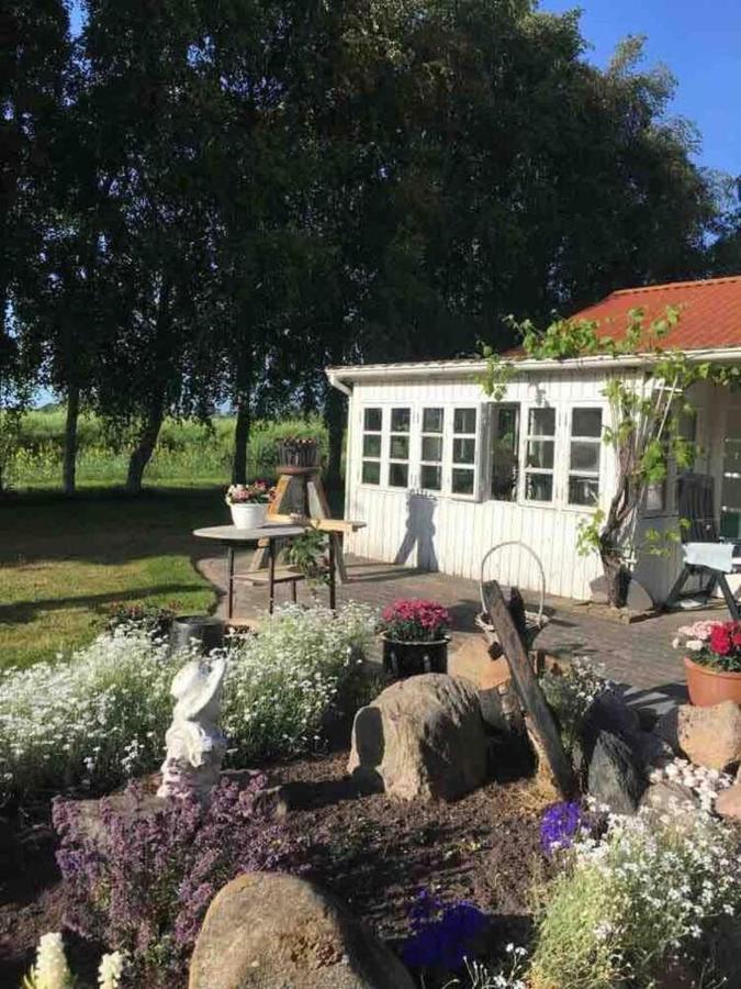 Stunning Romantik Cabin Close To Baltic Sea Villa Idestrup Dış mekan fotoğraf